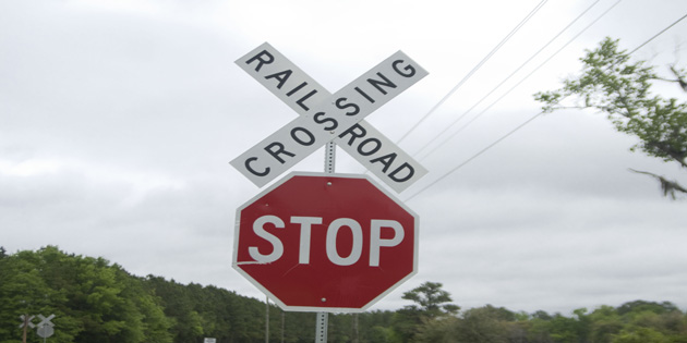 Railroadcrossing & Stop