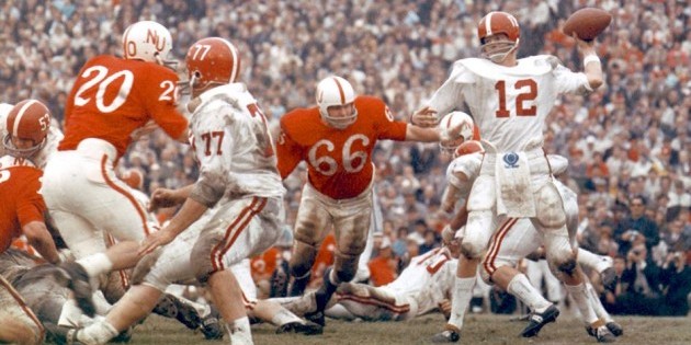 Stabler, #12, leads Alabama against Nebraska in 1965