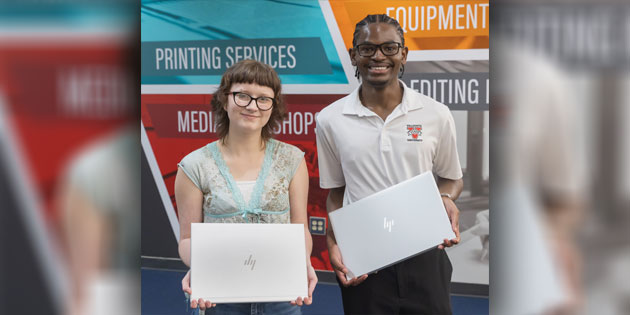 AT&T Gift Provides 50 Laptops to Valdosta State Students