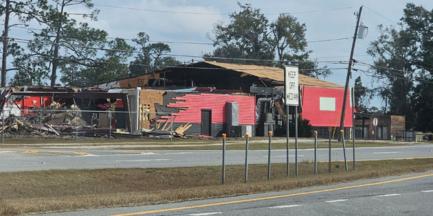 Rascal’s Bar & Grill – From Red Barn to Fire Station